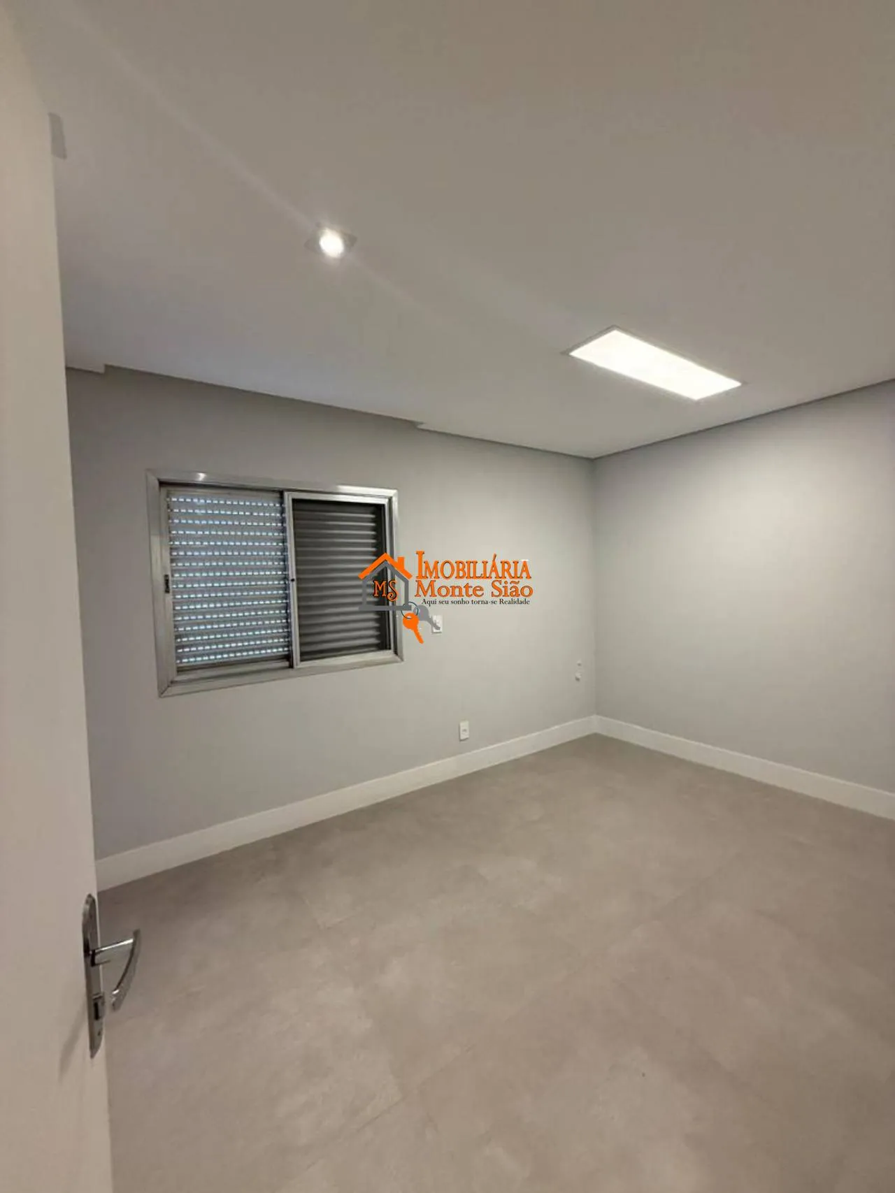 Imagem Sala para alugar, 12 m² por R$ 1.430/mês - Centro - Guarulhos/SP