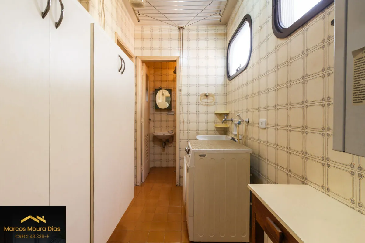 Imagem Apartamento em Perdizes com 4 Dormitórios ( 1 suíte) com 136m² e 2 Vagas. Edifício com Piscina e Portaria 24 hs