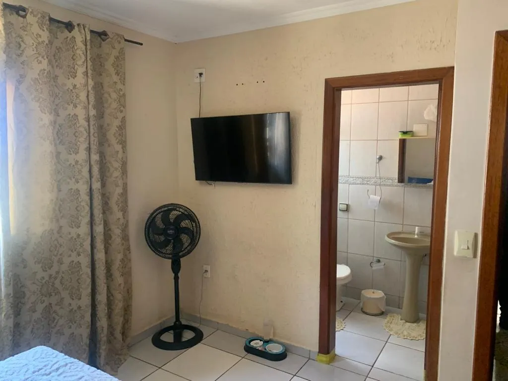 Imagem Venha conhecer essa incrível casa à venda, localizada em um bairro tranquilo e familiar.