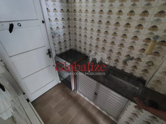 Imagem KITNET R$320.000,00, 37M², 01 QUARTO , SALA COM SACADA FRENTE, VISTA MAR, ELEVADOR, 01 VAGA COLETIVA E EXCELENTE LOCALIZAÇÃO