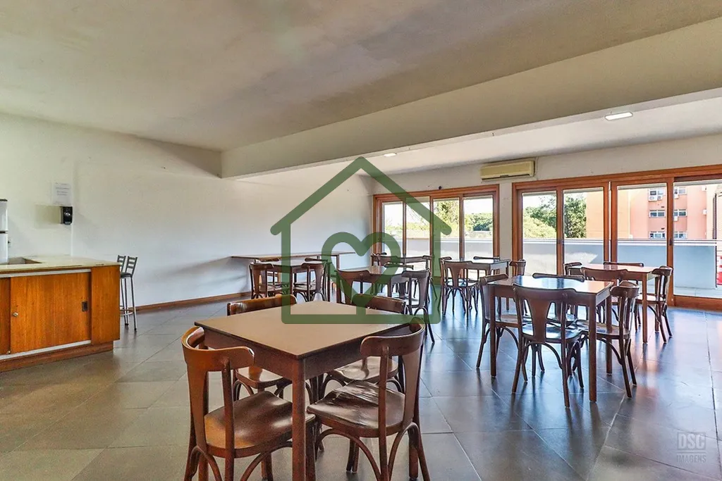 Imagem LINDA COBERTURA DE 200M² , 3 dormitórios sendo 1 suíte, 2 banheiros social, mais banheiro auxilia...