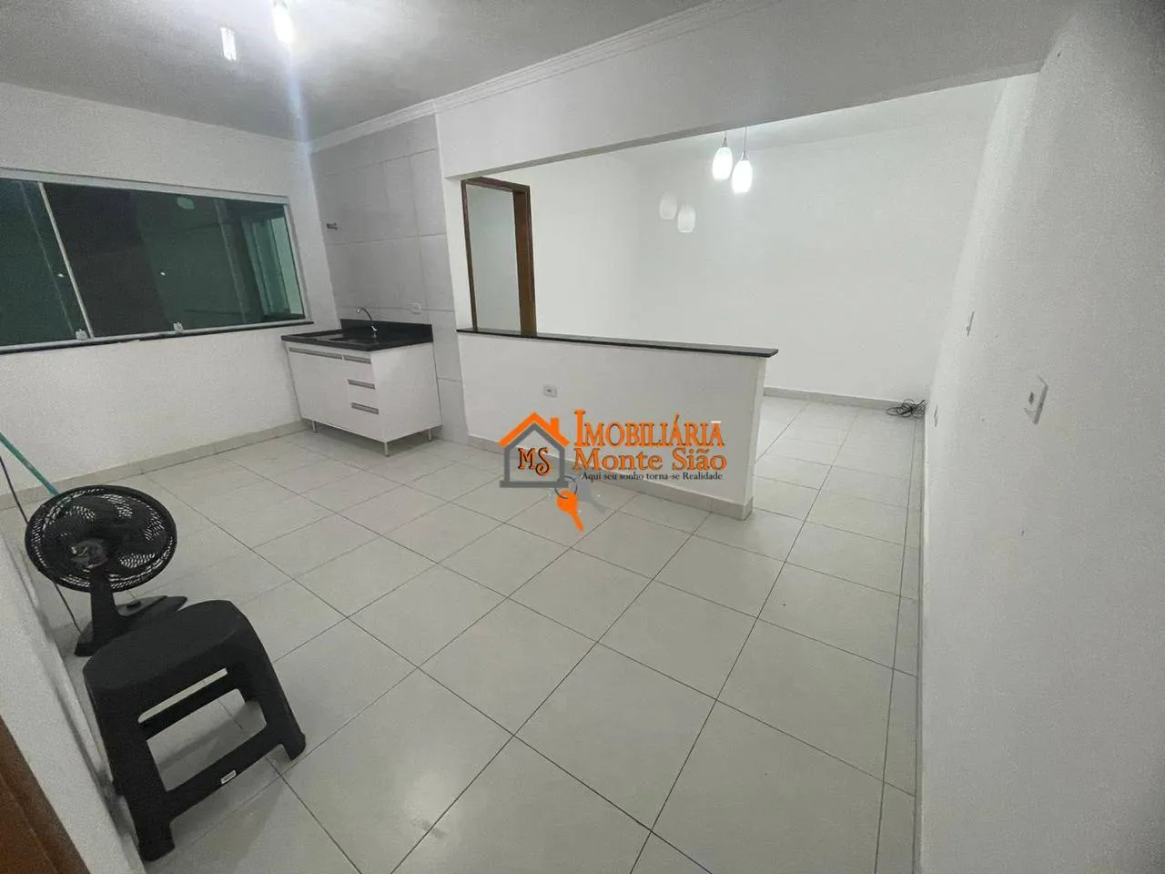 Kitnet com 1 dormitório à venda, 48 m² por R$ 155.000,00 - Portal dos Gramados - Guarulhos/SP
