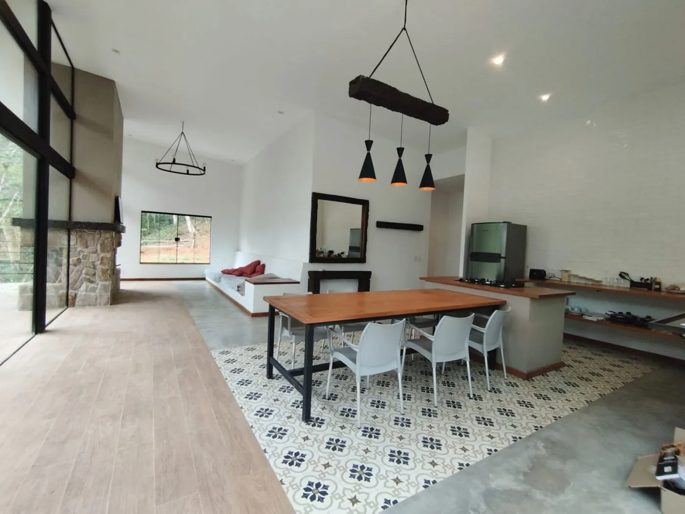 Imagem Casa em Condomínio para Venda em Petrópolis / RJ no bairro Araras