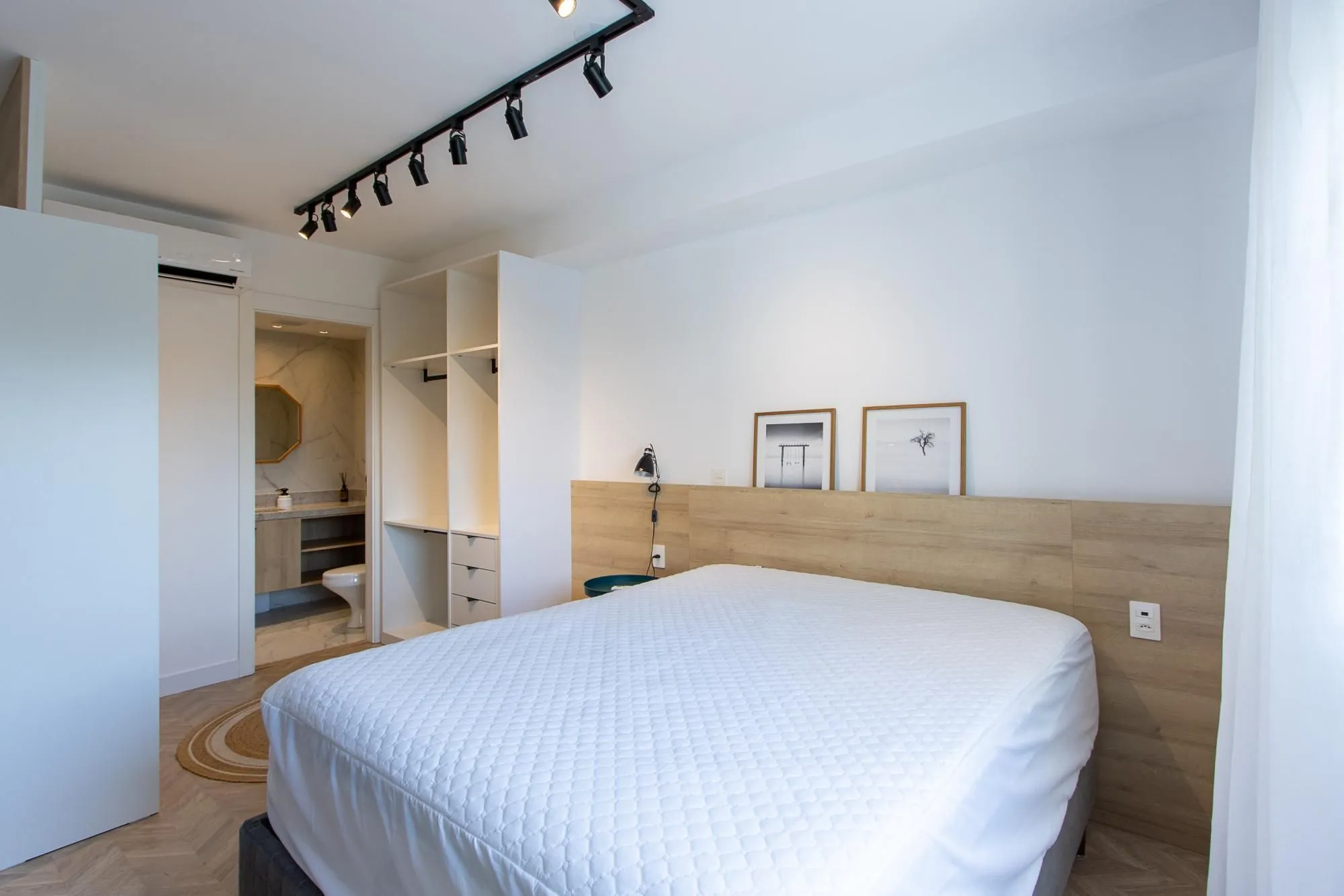 Imagem Apartamento 01 dormitório (suíte) no Bairro Petrópolis, 49m², 01 vaga e ótima localização!!!