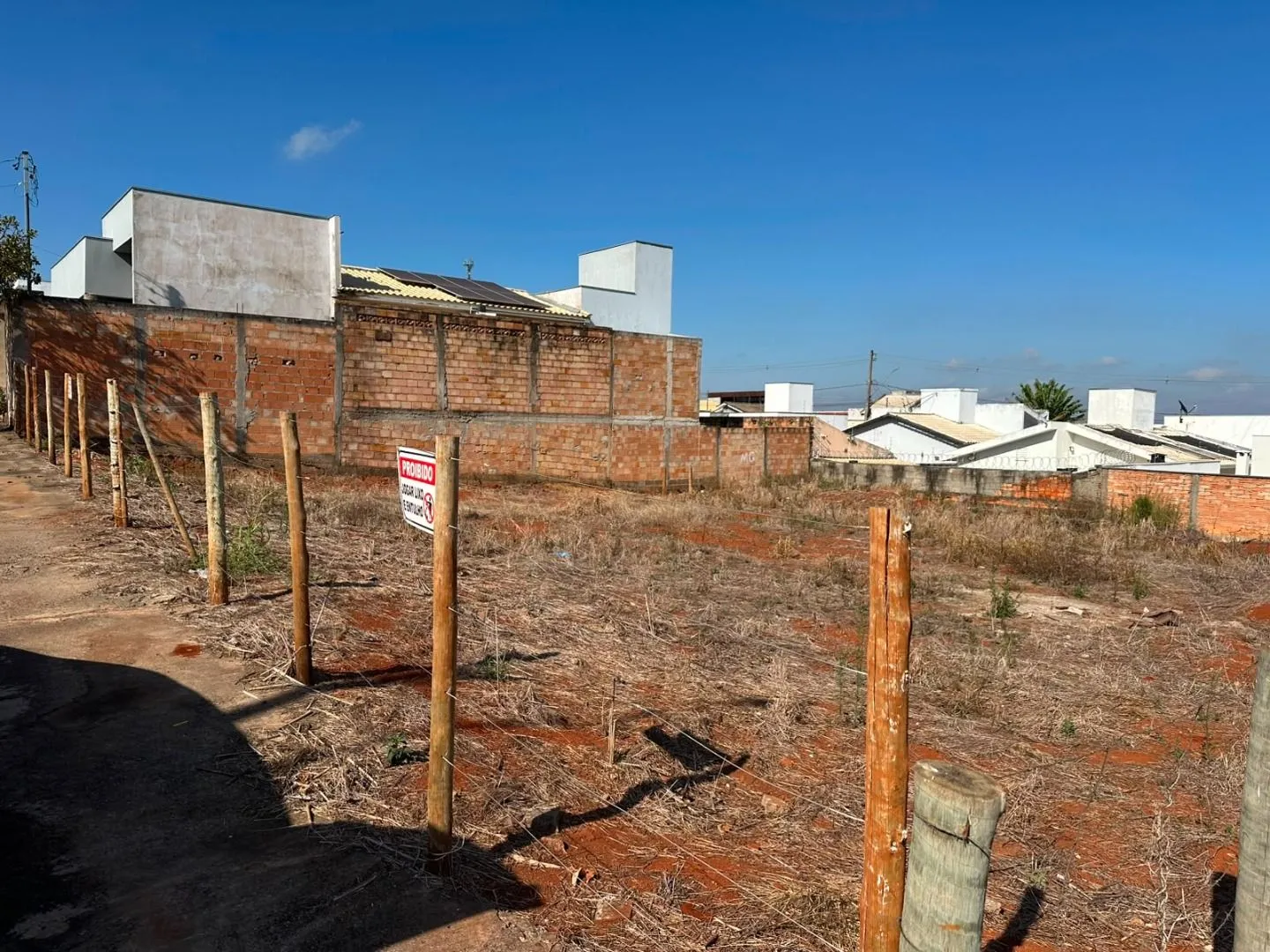 Imagem Terreno à venda, 275 m² por R$ 145.000,00 - Residencial Barreiro - Patos de Minas/MG