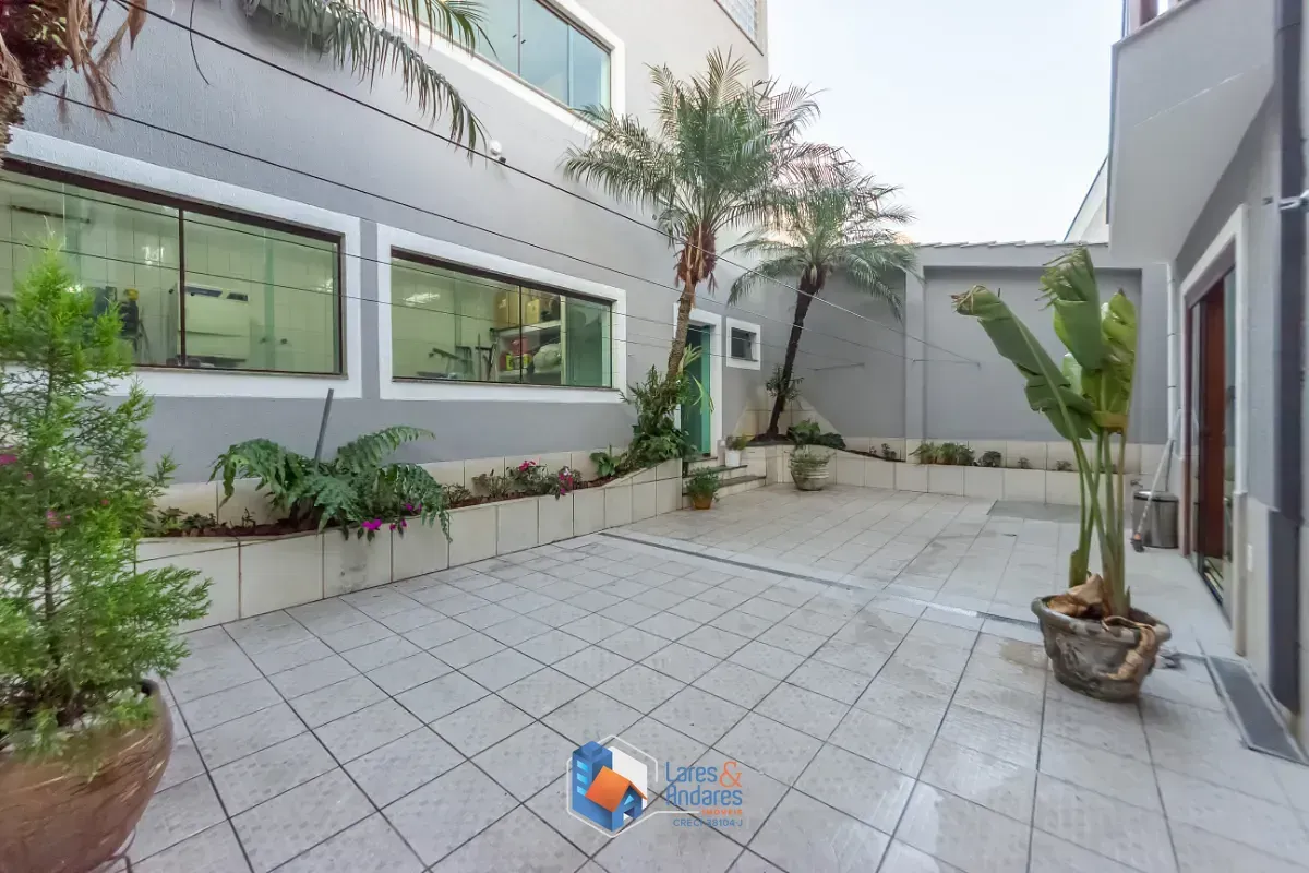 Imagem Sobrado para venda em Freguesia do Ó com 3 quartos, sendo 3 suítes, 456m²
