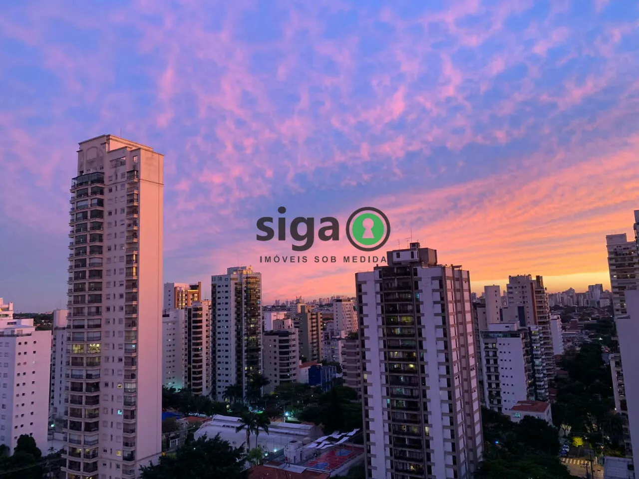 Imagem Cobertura Duplex com Suíte e 2 Vagas para Quem Busca Exclusividade.