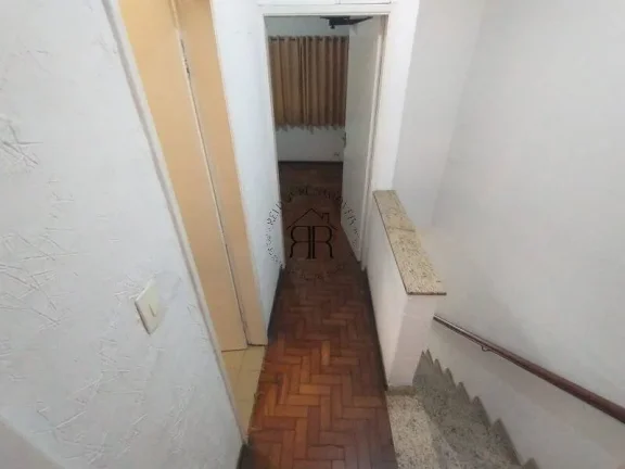 Imagem Sobrado em excelente localização, próximo ao Clube 7 de Setembro da Agua Rasa!!
Piso térreo: 1 v...