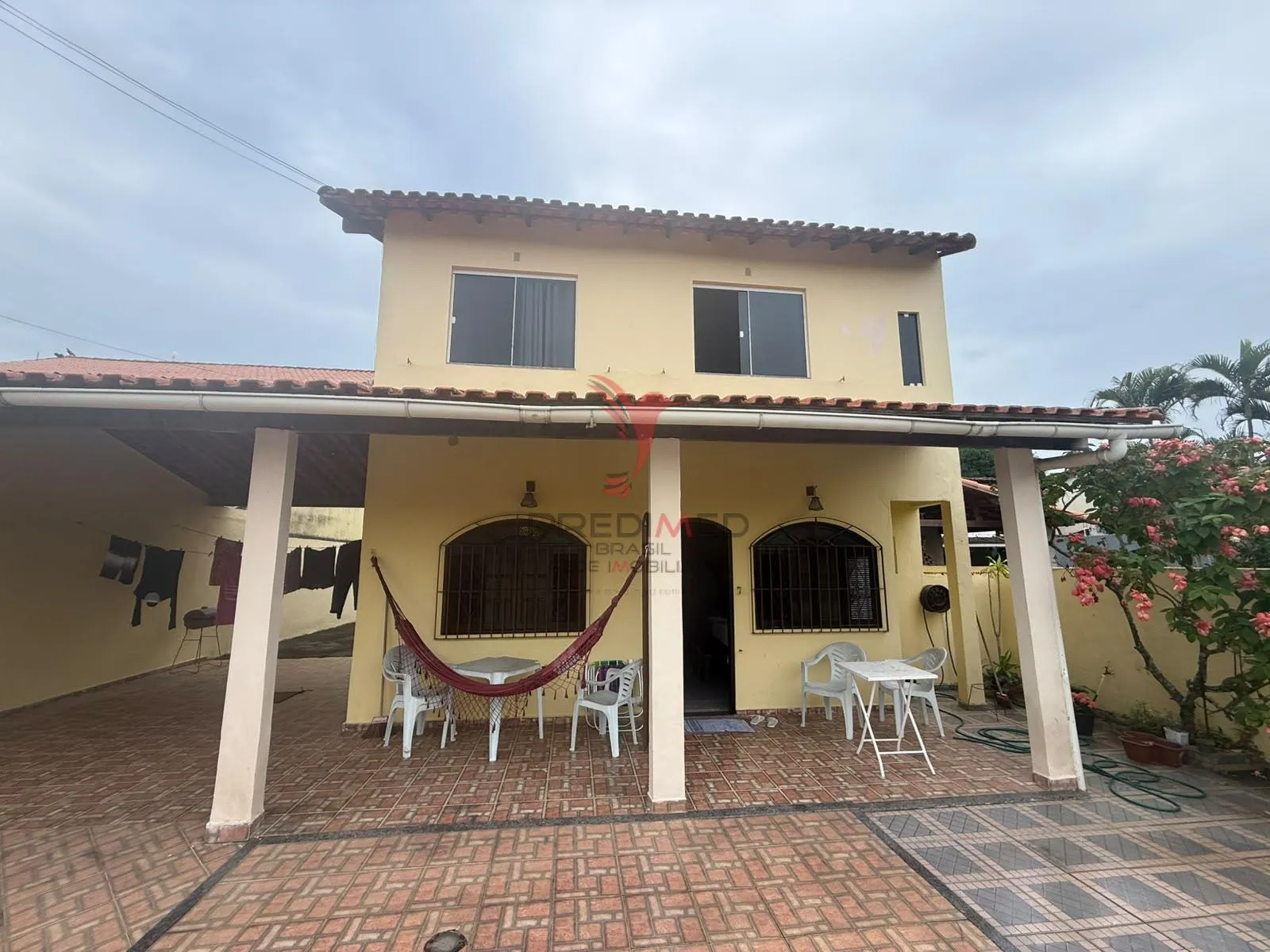 Imagem Casa á venda com área externa, garagem para 5 carros, no Canellas City