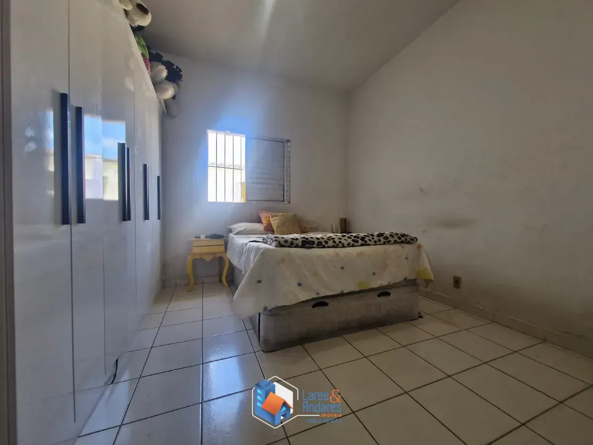 Imagem Casa para venda em Vila Espanhola com 3 quartos, 87m²