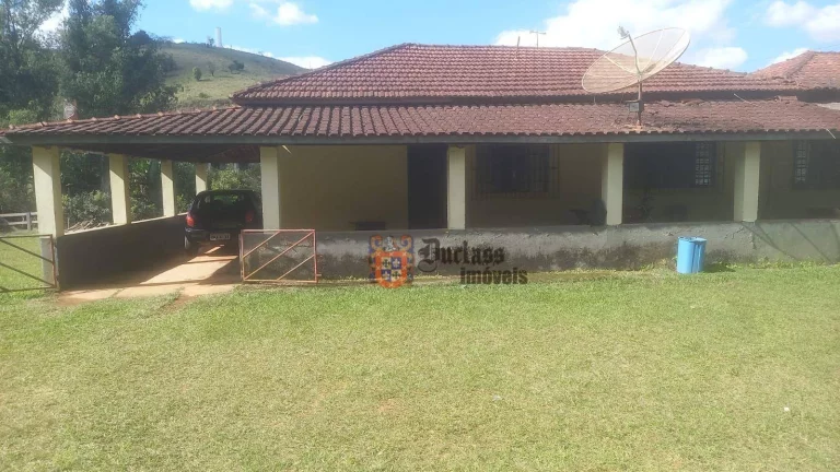 Imagem Sítio com 6 dormitórios à venda, 25400 m² por R$ 700.000 - Zona Rural - Cambuí/MG
