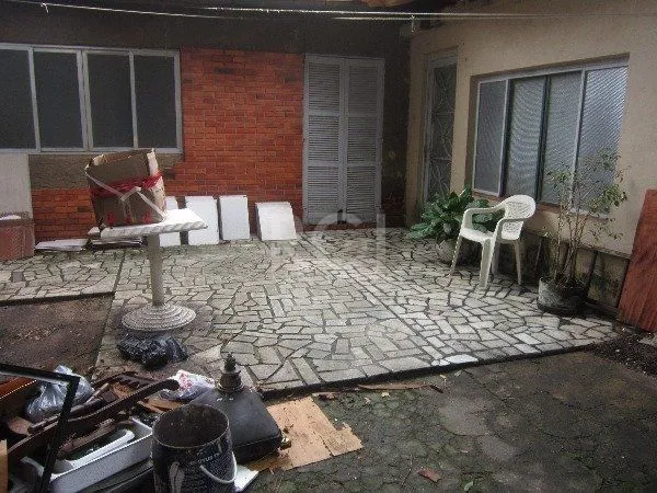 Imagem Casa para Venda - 137m², 1 dormitório, sendo 1 suites, 4 vagas - Floresta