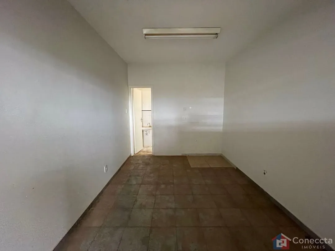Imagem Sala Comercial para locação, Centro, Patos de Minas - SA0025.