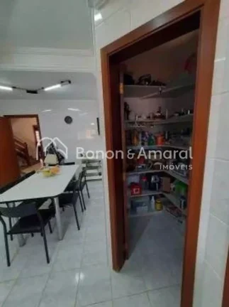 Imagem Casa para venda no chapadão, 5 quartos, escritorio, churrasqueira e piscina
A casa é distribuída ...