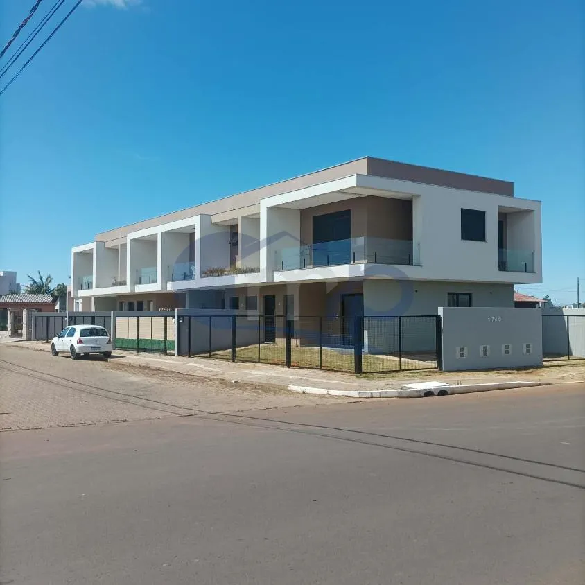 Imagem Sobrado de 3 dormitorios com suite e 2 vagas a venda na Morada das Palmeiras em Torres