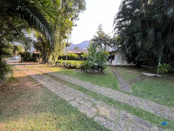 Imagem Área ampla com 3 imóveis - OPORTUNIDADE para pousada (80 mts da Praia)