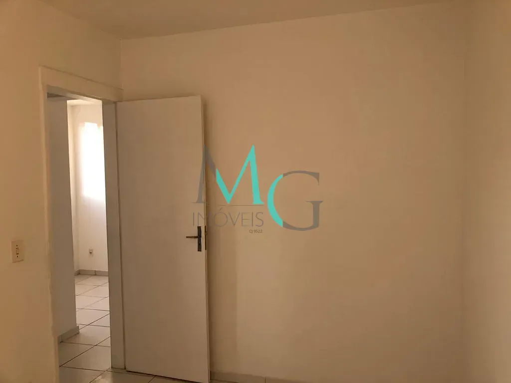Imagem Apartamento com 2 dormitórios à venda, 50 m² por R$ 160.000,00 - Campo Grande - Rio de Janeiro/RJ