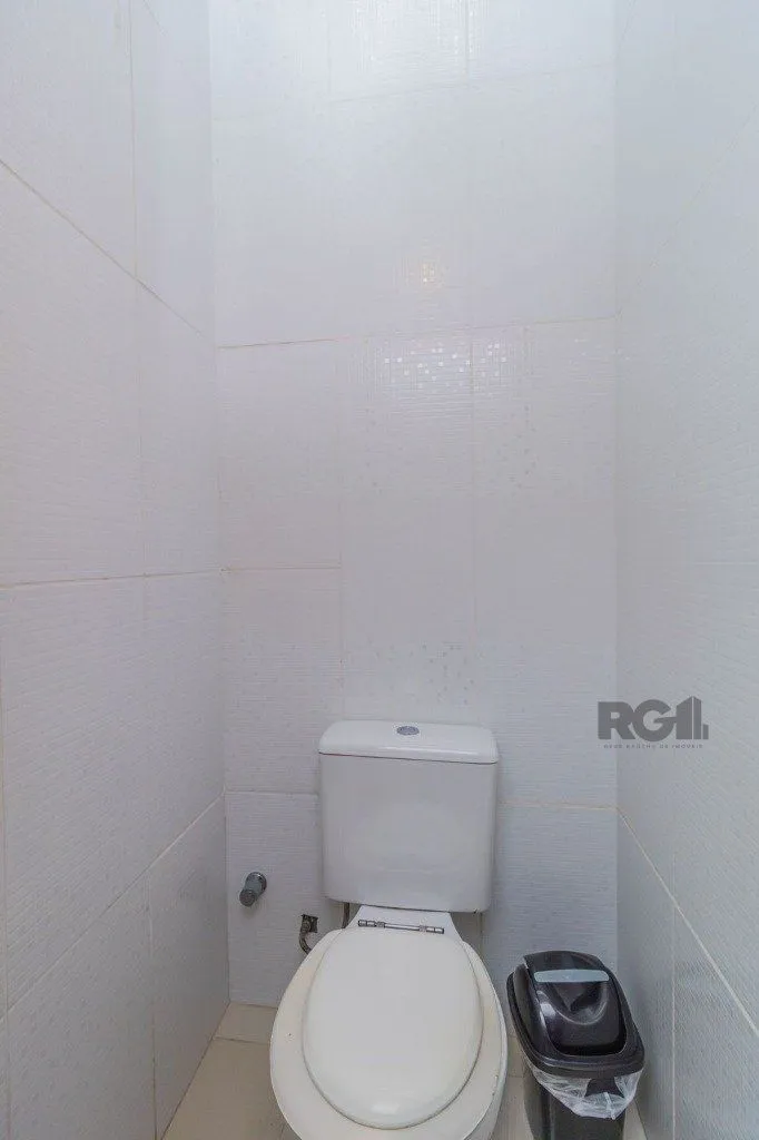 Imagem Casa de 3 dormitórios no bairro Guarujá