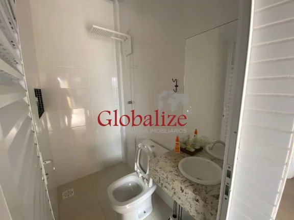 Imagem Casa Triplex com 3 suítes e 2 vagas no bairro Embaré em Santos por R$ 1.299.000,00