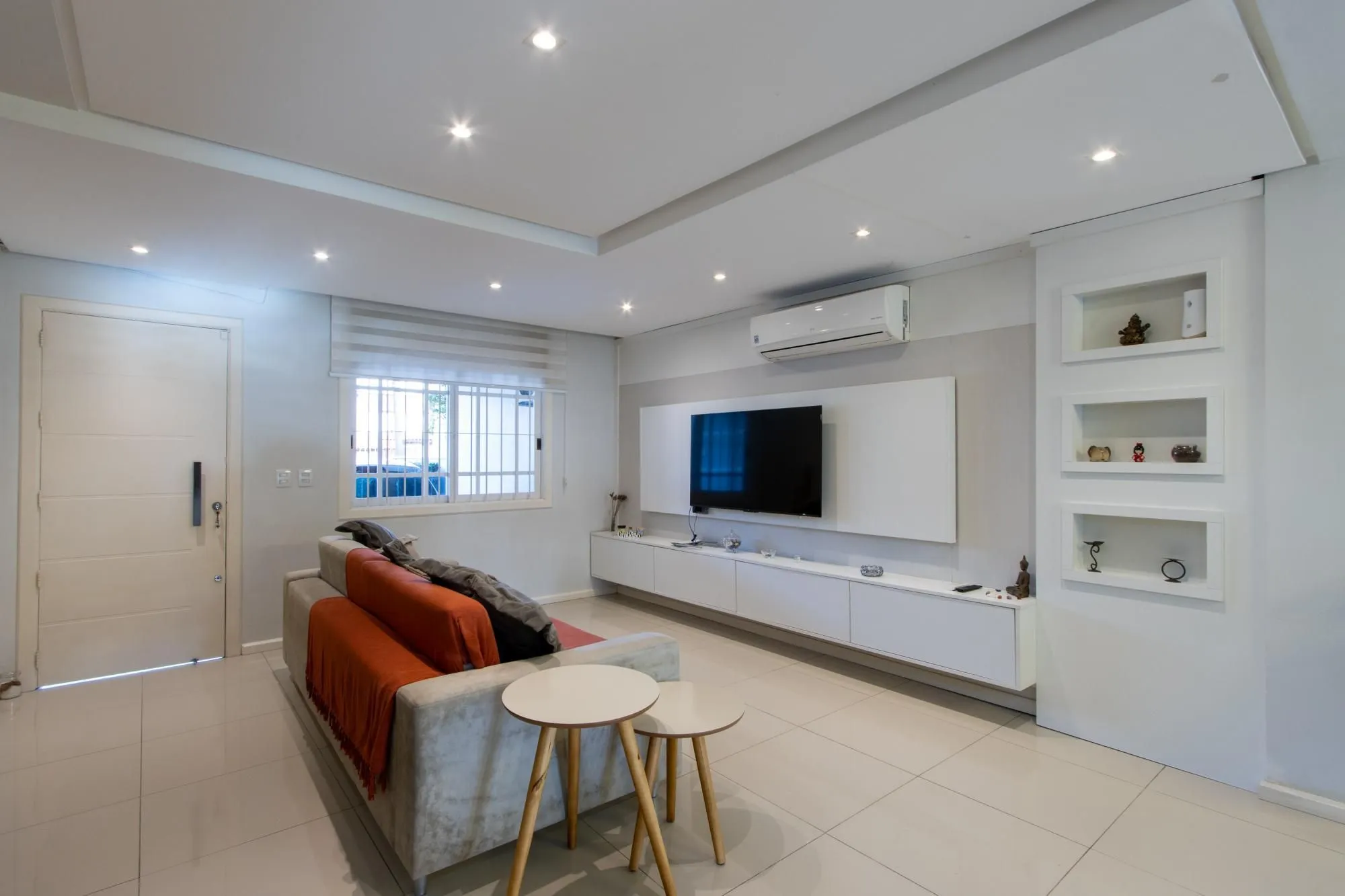 Imagem Casa sobrado, 3 quartos, 1 suite, 3 banheiros, 3 vagas em Ipanema