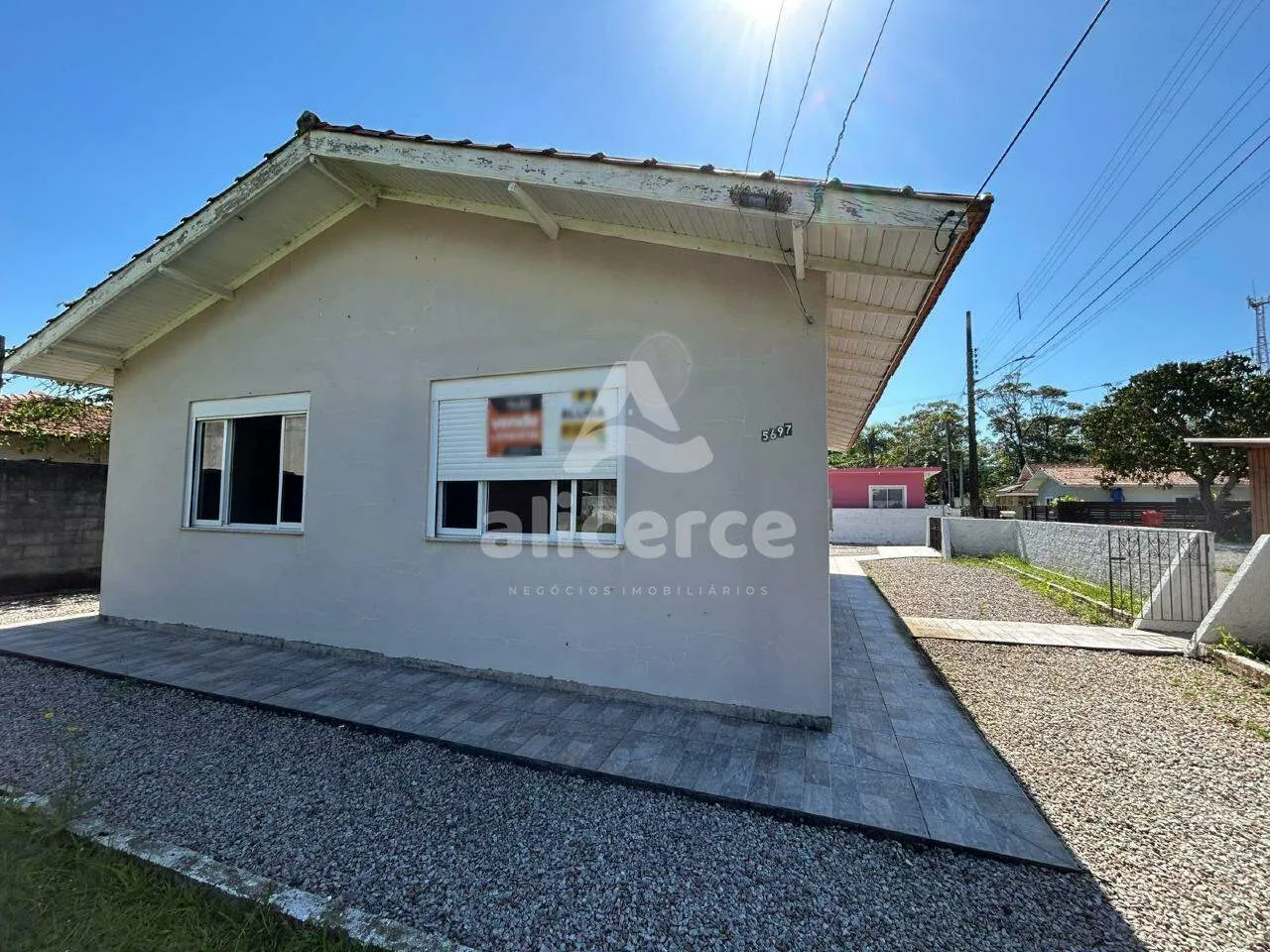 Casa à venda com 3 quartos , 105m² em Armação do Pântano do Sul Florianópolis