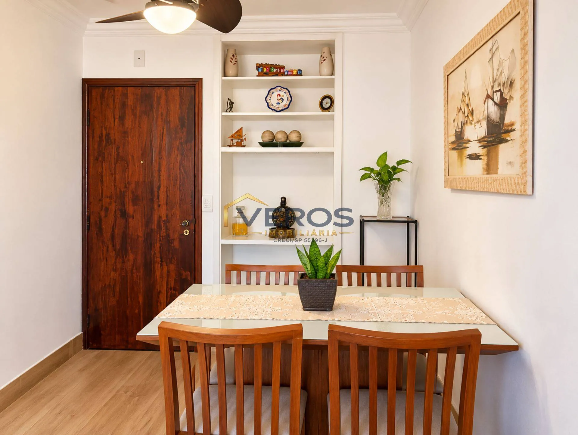 Imagem Apartamento a venda com 02 quartos, sendo 01 suíte na Martim de Sá Caragua