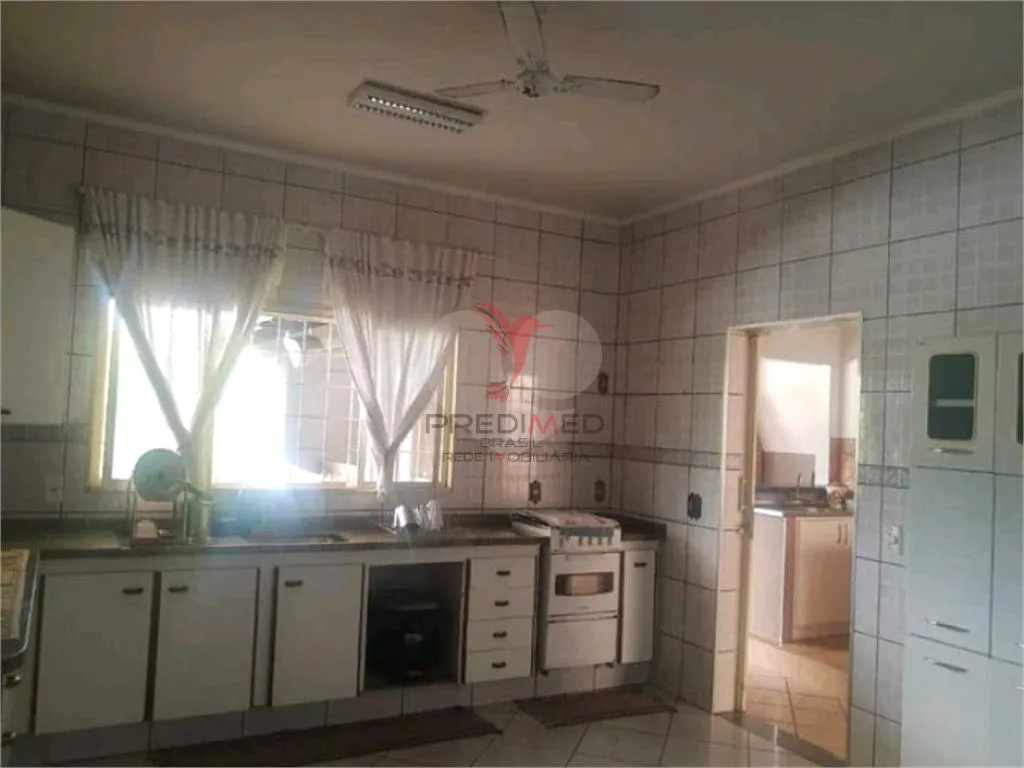 Imagem Casa de 3 quartos, 230m² no bairro Vila Antonieta I, em Lençóis Paulista