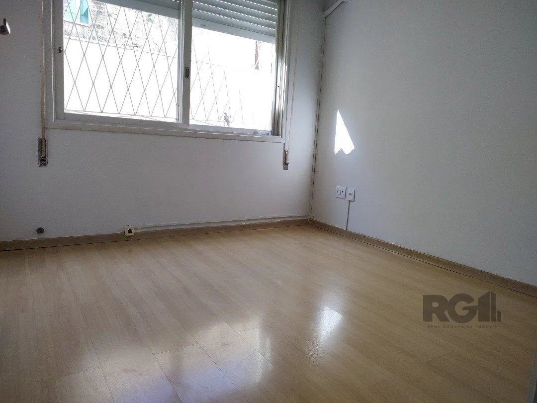 Imagem Apartamento Garden, 2 quartos, 1 suite, 2 banheiros, dependência de empregada - Bairro Petrópolis