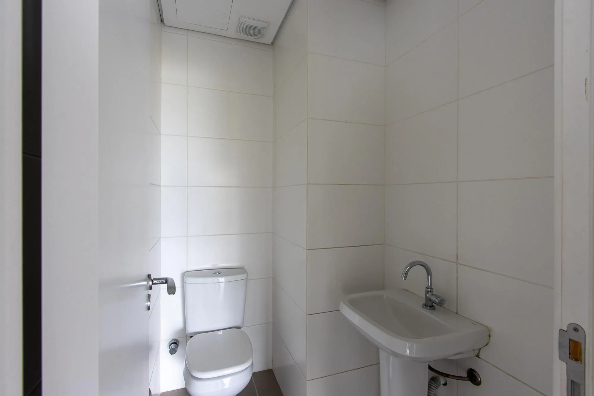 Imagem Conjunto/Sala para Venda - 118.74m², 0 dormitórios, São João