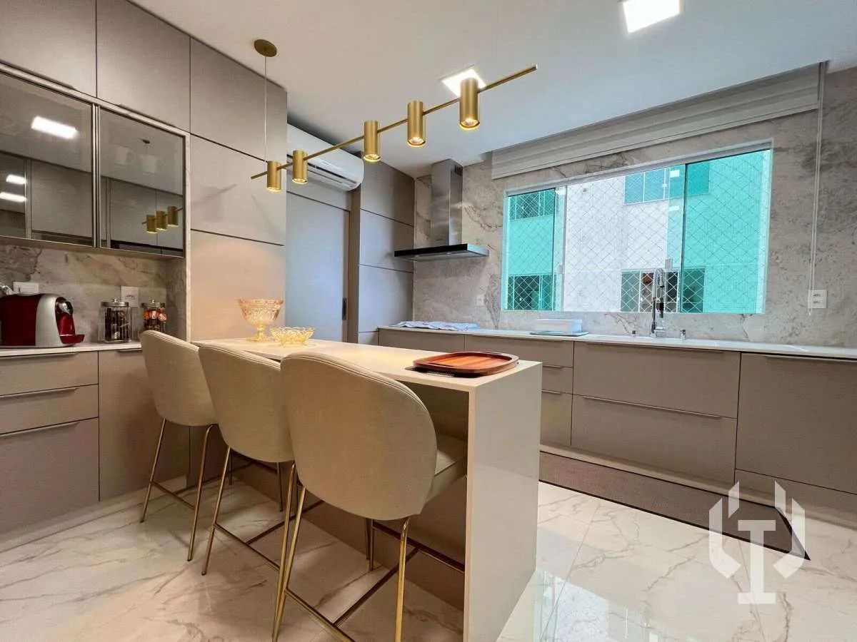 Imagem Apartamento de luxo à venda, no Villa dos corais em Itapema, Centro, com 5 quartos, 352m2