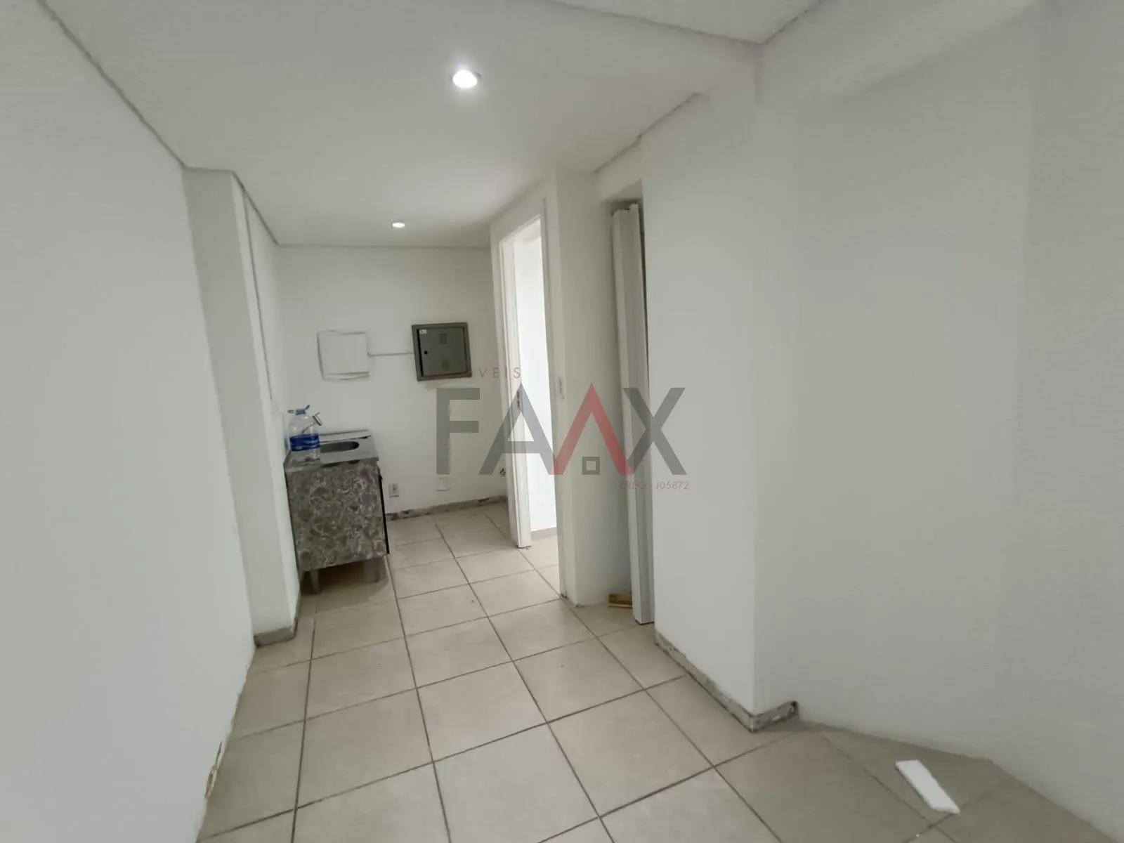 Imagem Sala Comercial para locação, frente a Lagoa das Lagrimas com vista privilegiada