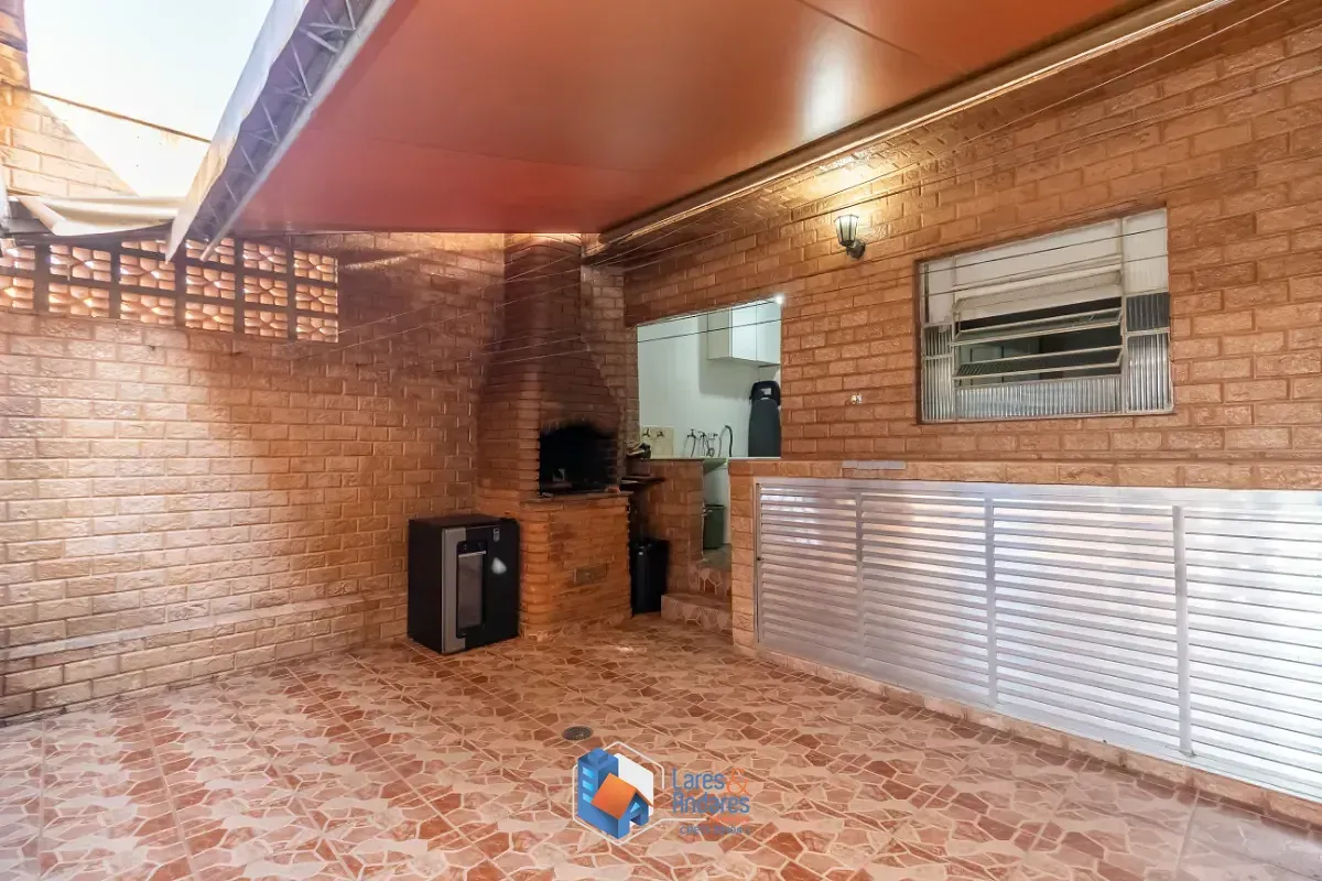Imagem Sobrado para venda em Parque Maria Domitila com 3 quartos, 126m²