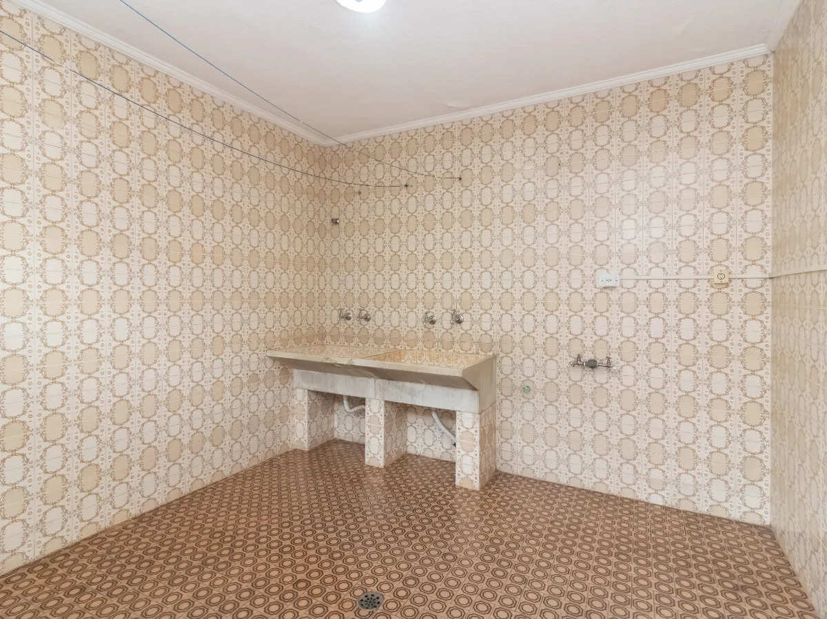 Imagem Sobrado para venda em Vila Anastácio com 4 quartos, 200m2