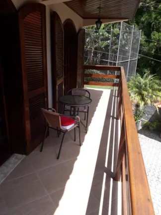 Imagem Casa para Venda em Nova Friburgo, Debossan, 5 dormitórios, 4 suítes, 5 banheiros, 3 vagas