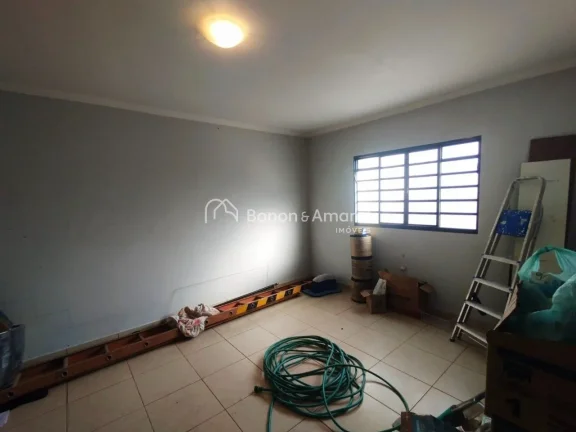 Imagem Excelente oportunidade para quem busca um imóvel com múltiplas possibilidades de uso, seja para mo...