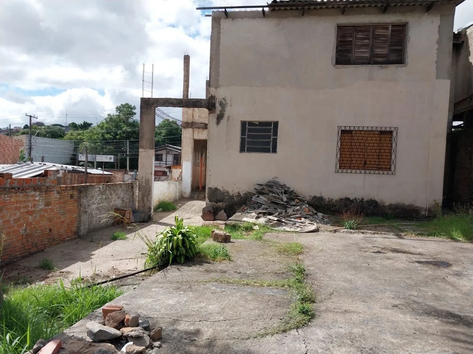 Imagem Terreno com EXCLUSIVIDADE, Oportunidade excelente para construir Edifício.