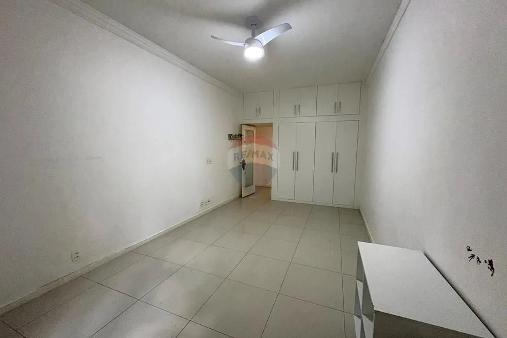 Imagem Apartamento Amplo na Tijuca, Ótimo Preço! Use FGTS ou Financiamento!