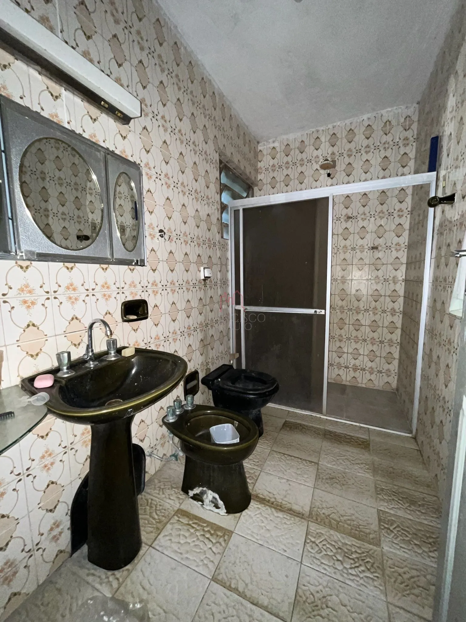 Imagem Oportunidade para quem busca espaço, localização estratégica e potencial de valorização no bai...
