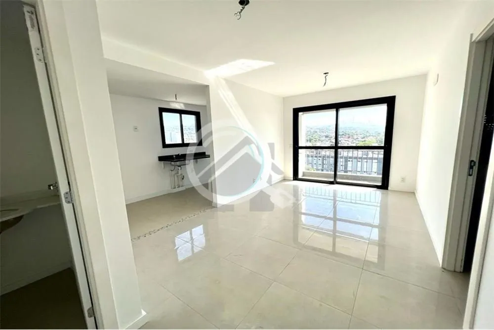 Apartamento nuca habitado e pronto para morar! Imóvel de 1 dormitório, estar com sacada, de frente...