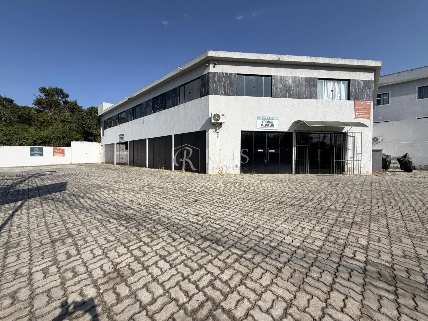 Imagem Sala Comercial para Locação em Rio das Ostras, Colinas, 1 banheiro
