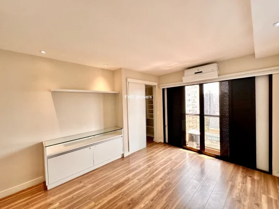 Imagem Excelente Oportunidade: Apartamento de Luxo à Venda em Indianópolis, São Paulo-SP - 2 Quartos, 2 Suítes, 3 Salas, 4 Banheiros, 3 Vagas - 150m².