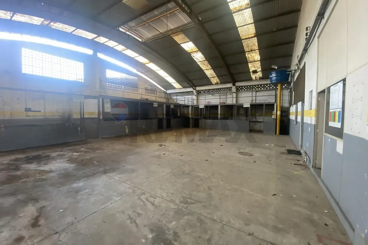 Imagem Galpão: Espaço Comercial Ideal em Tomás Coelho