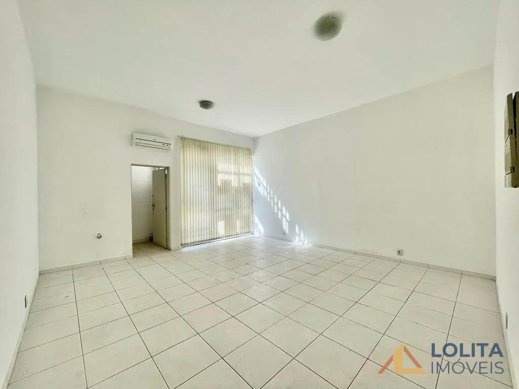 Imagem Sala Comercial de 33 m² à Venda no Centro de Florianópolis/SC: