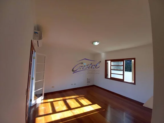 Imagem Casa 4 dorms, 4 suítes, Piscina