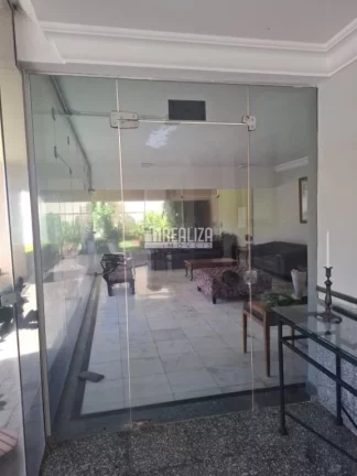 Imagem Apartamento à venda no Condomínio Edifício Luciana, em Uberaba: 4 dormitórios, suíte e móveis planejados