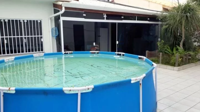 Imagem CASA COM 5 DORMITORIOS PERTINHO DA PRAIA