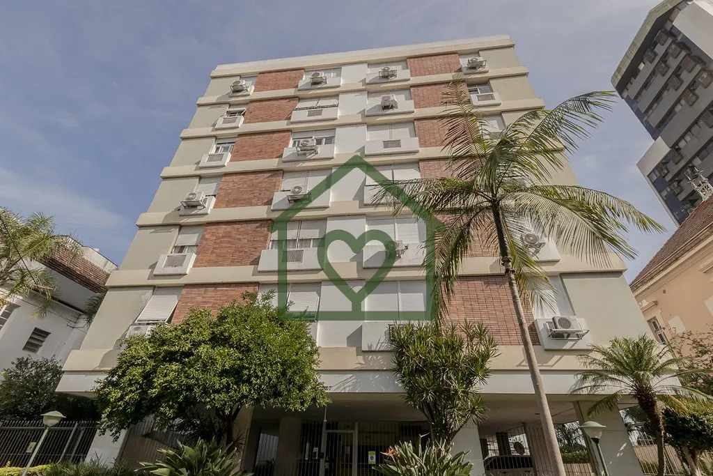 Apartamento amplo, bem iluminado e arejado com 114,10m² de área privativa muito bem distribuídos,...