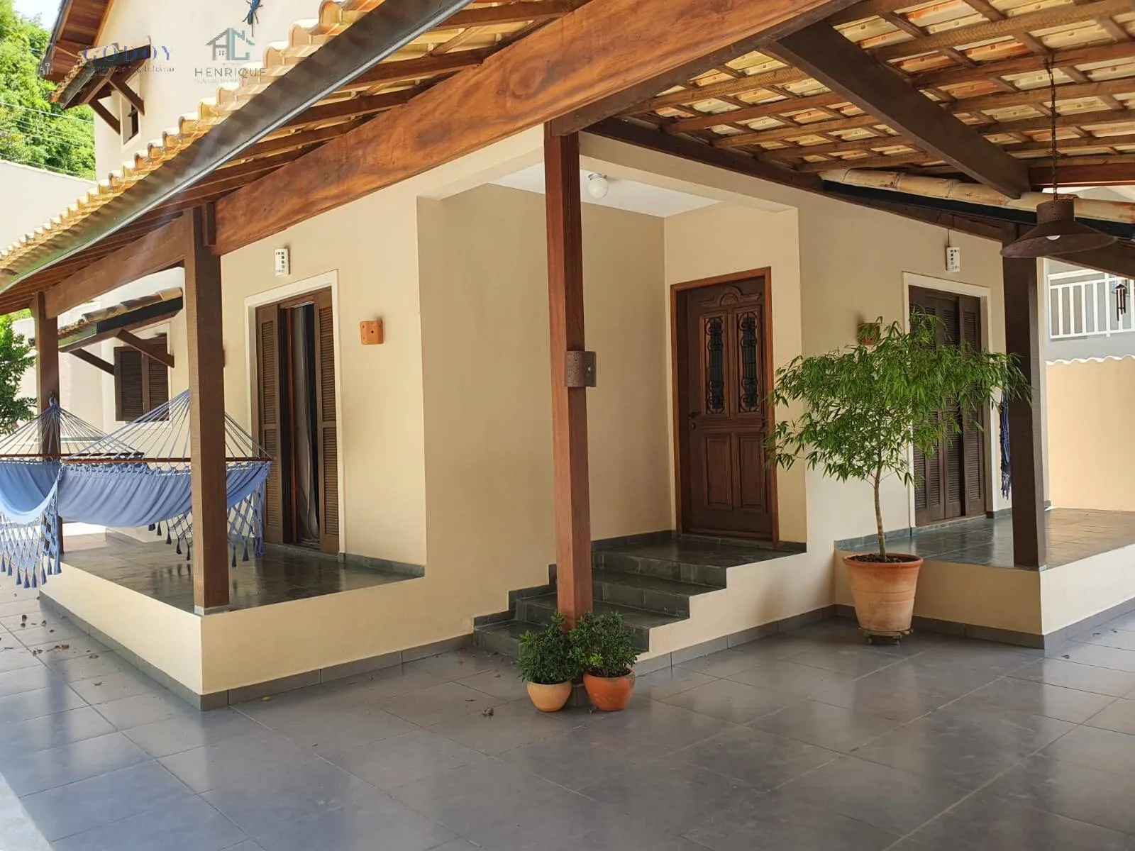 Imagem Casa completa com edícula, piscina e excelente espaço - Vila Rica