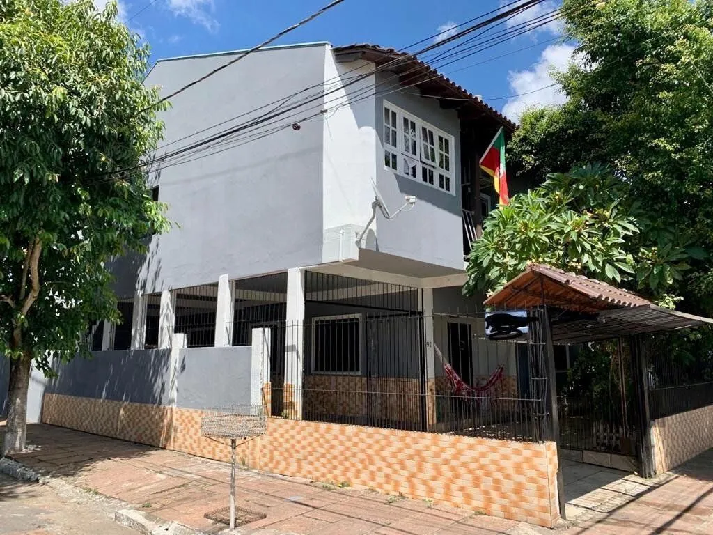 Imagem Casa de 200m², bairro Sarandi