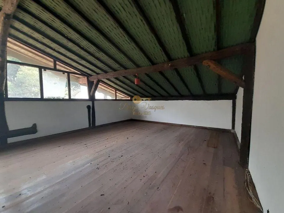 Imagem Comercial para Venda em Teresópolis / RJ no bairro Albuquerque